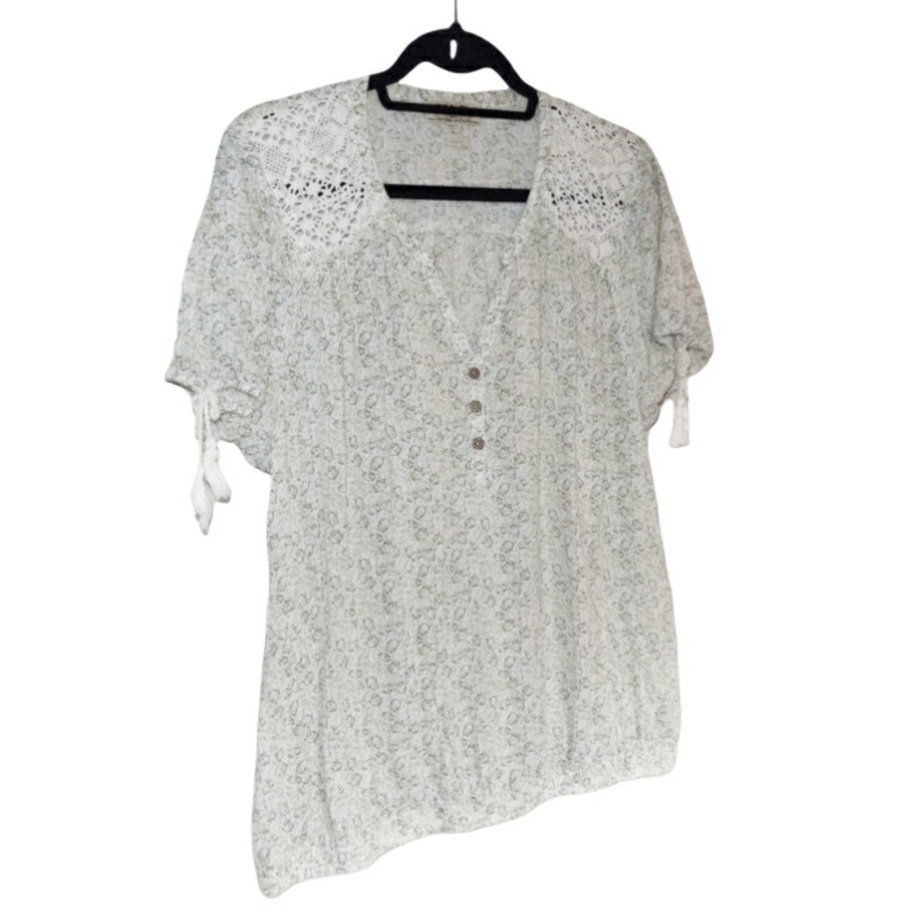 Nine West Vintage America Collection Lightweight Boho Green Flower Floral Blouse
